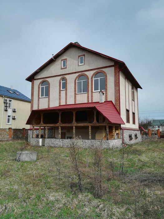 Мархалевка. Продажа 3эт. дома 457кв.  на 15.6 сотках земли