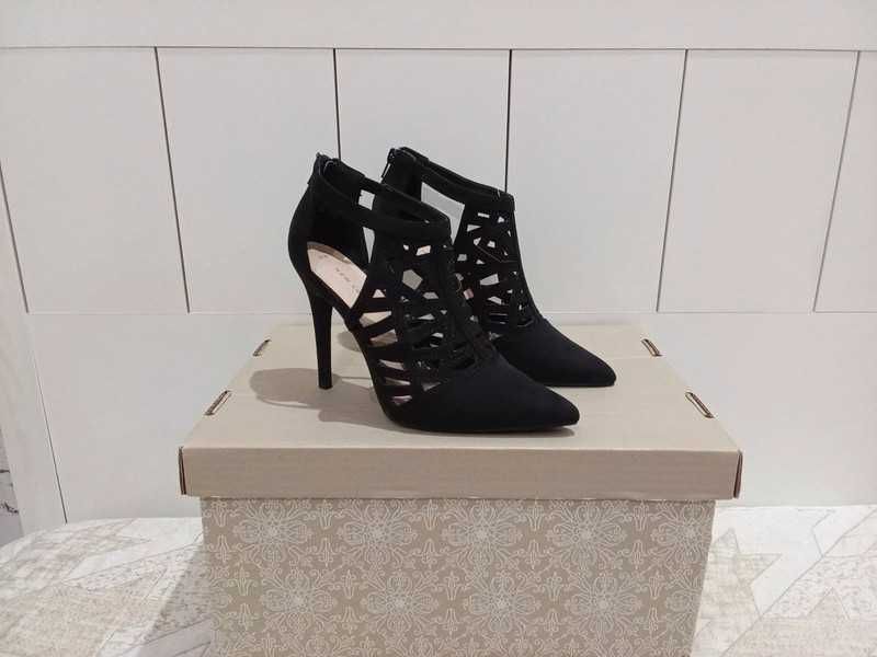 czarne czółenka marki New Look roz. 39 wkładka 25 cm nowe