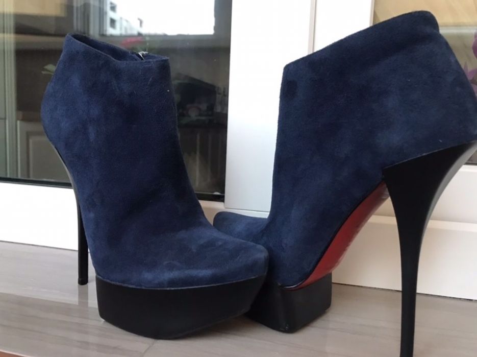 Продам  ботинки 36 размер