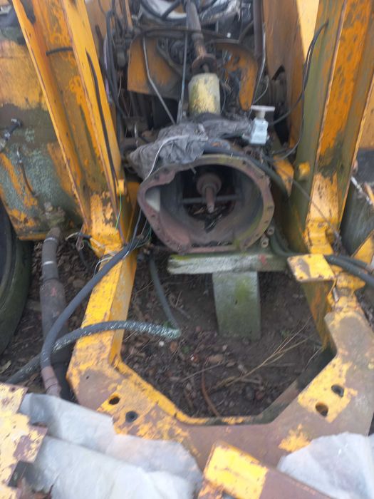 koparko-ładowarka ostrówek