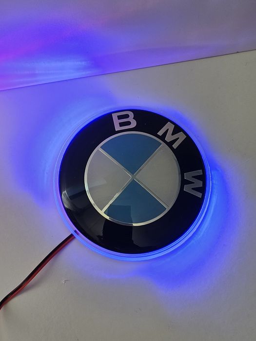 Emblema BMW LED 82mm – Ilumine com Estilo!