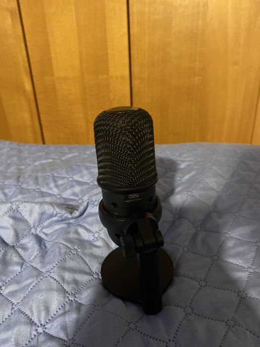 microfone hyperx solocast preto