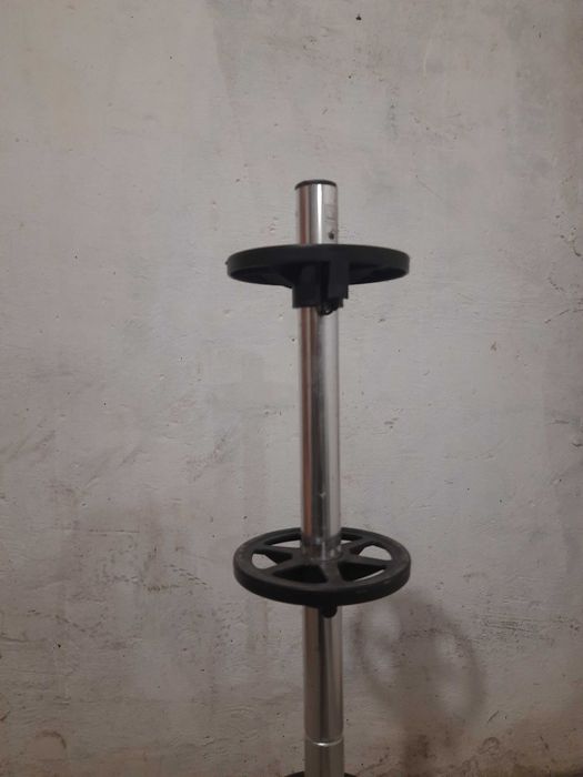 Dwa stojaki do kół