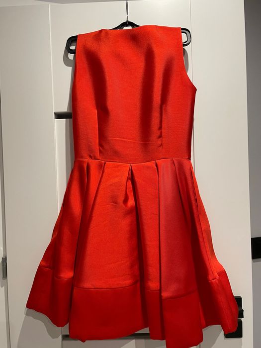 Czerwona sukienka