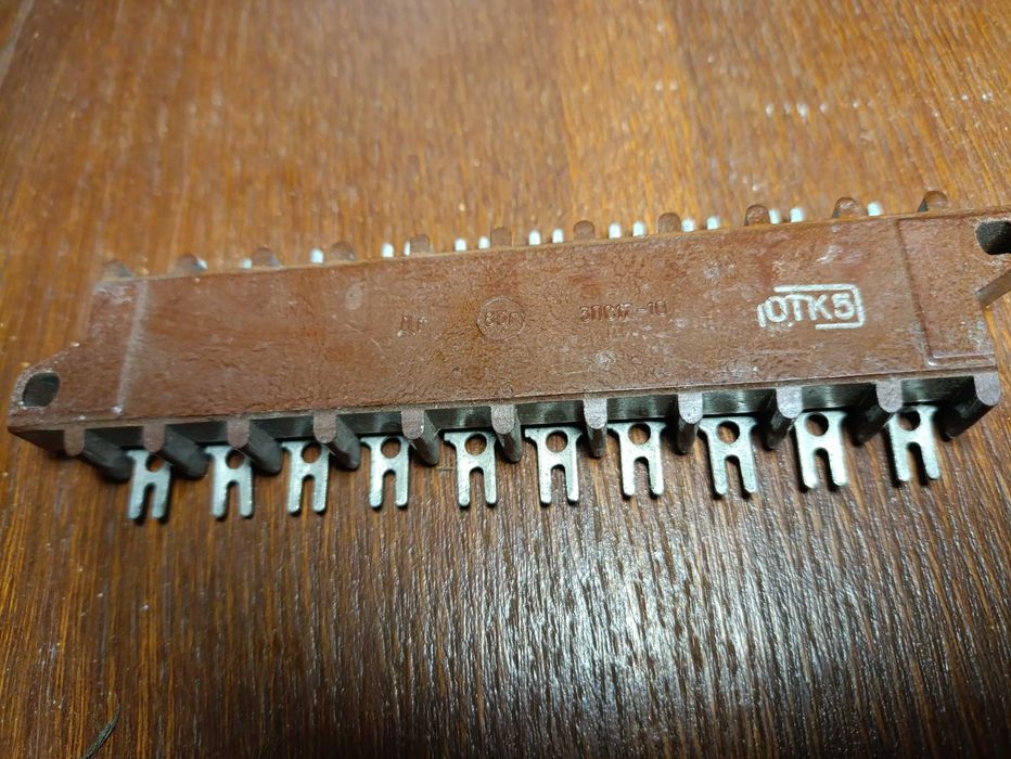 Клеммная плата соединительная 3ПС17-10 клеммник колодка