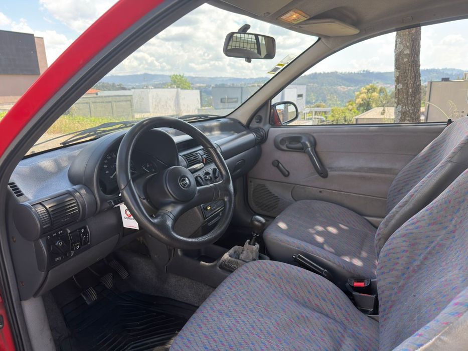 Opel Corsa B 1.5D - Comercial