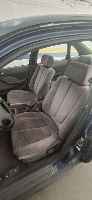 Honda  Accord  2.0 Lsi