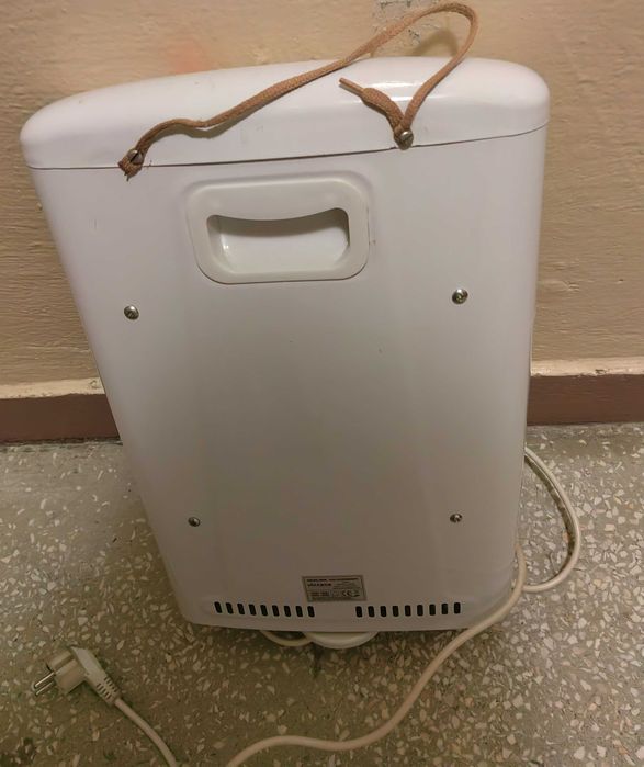 Grzejnik halogenowy Volteno moc 1200W sprawny