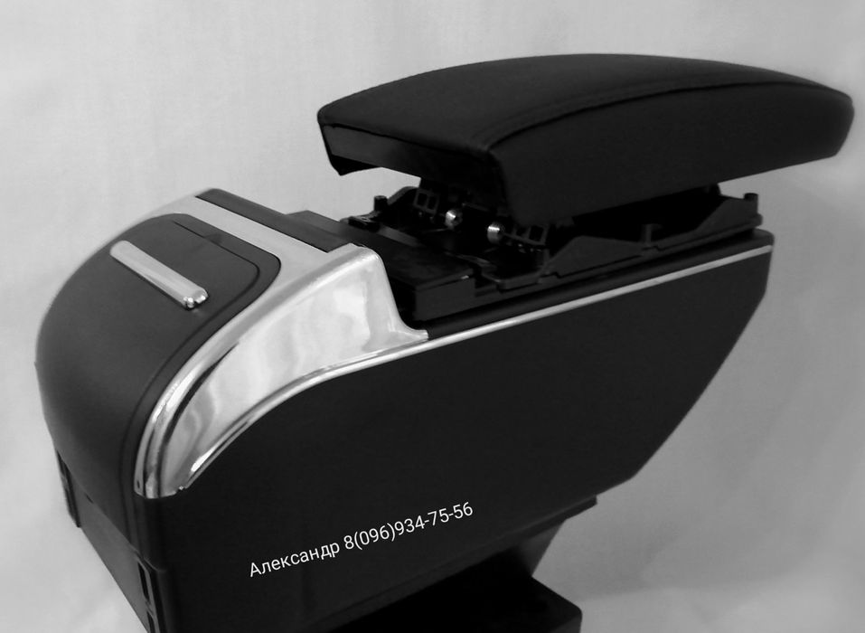 Подлокотник Kia K2, kia rio 3 2011-2019