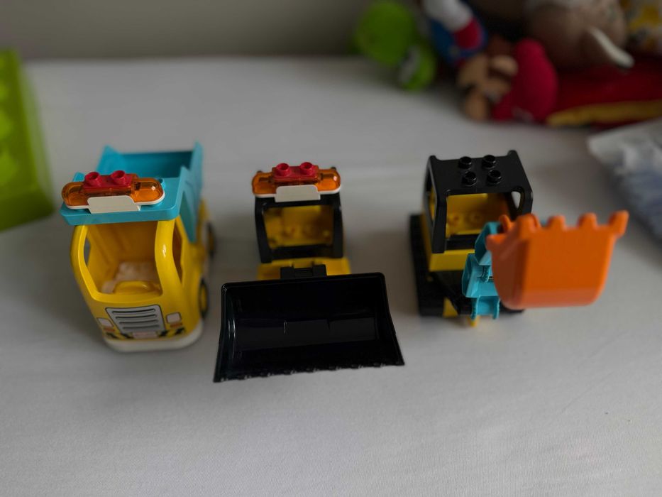 Lego zestaw 10933 Żuraw wieżowy i budowa