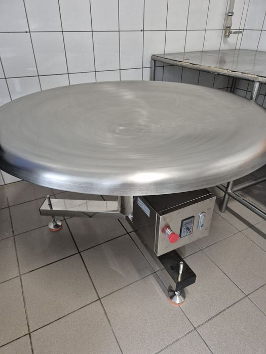 Stół obrotowy odbiorczy akumulacyjny nierdzewny INOX | Stan BDB