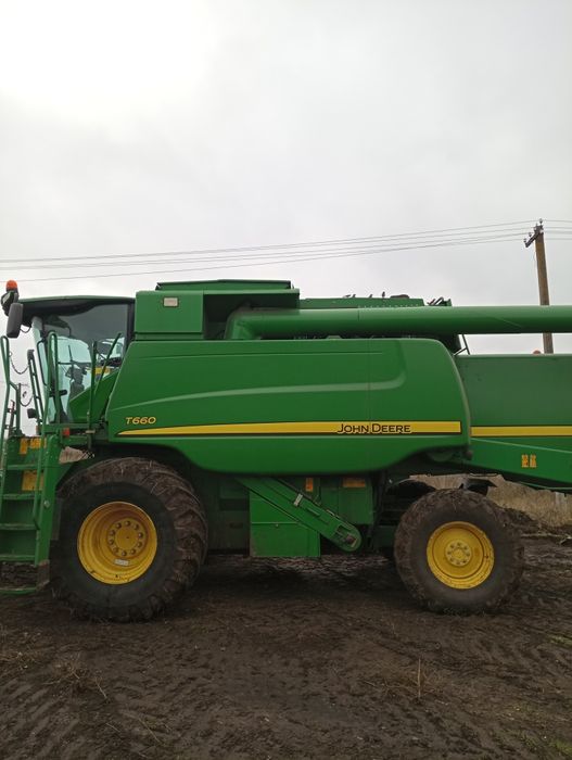 Комбайн Джон Дір Т 660