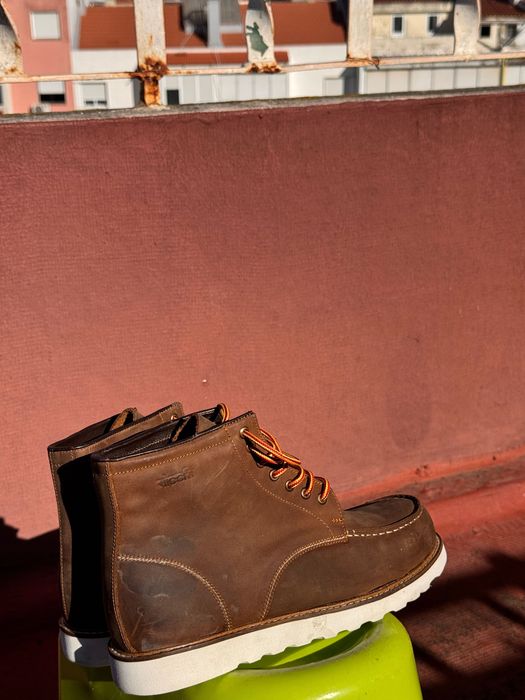 Lightest leather boots