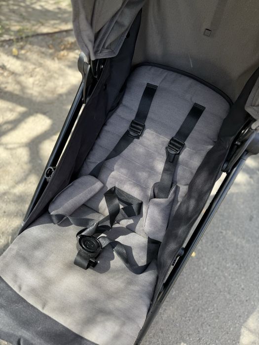 Детская прогулочная коляска Cybex beezy