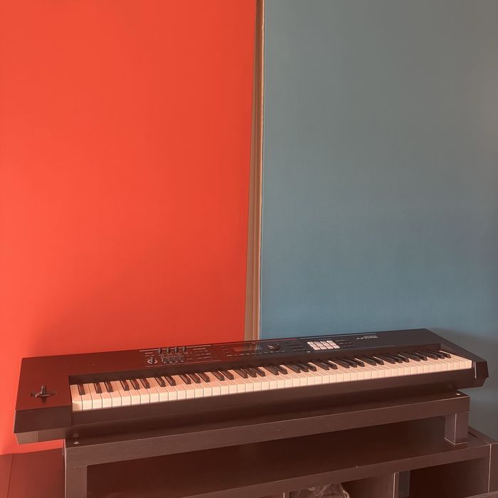 Roland Juno DS88 Piano Sintetizador