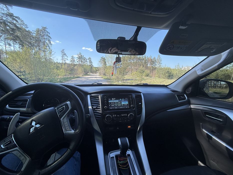 Mitsubishi Pajero Sport 2017 VIN MMCGUKS10HHZ02849 фото оголошення 22 з 22