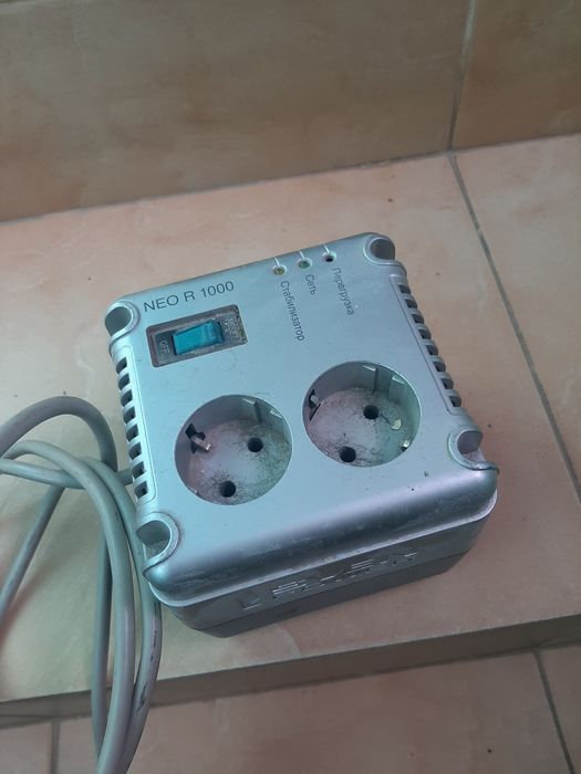 Стабілізатор напруги