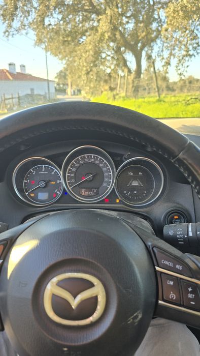Mazda Cx5 com avaria