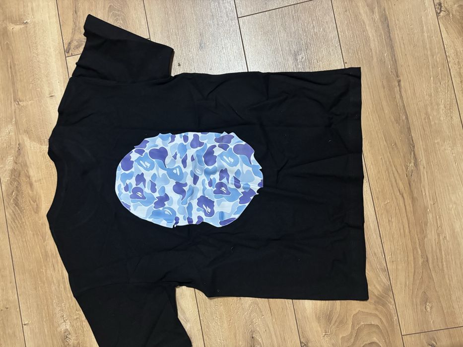 czarna koszulka bape