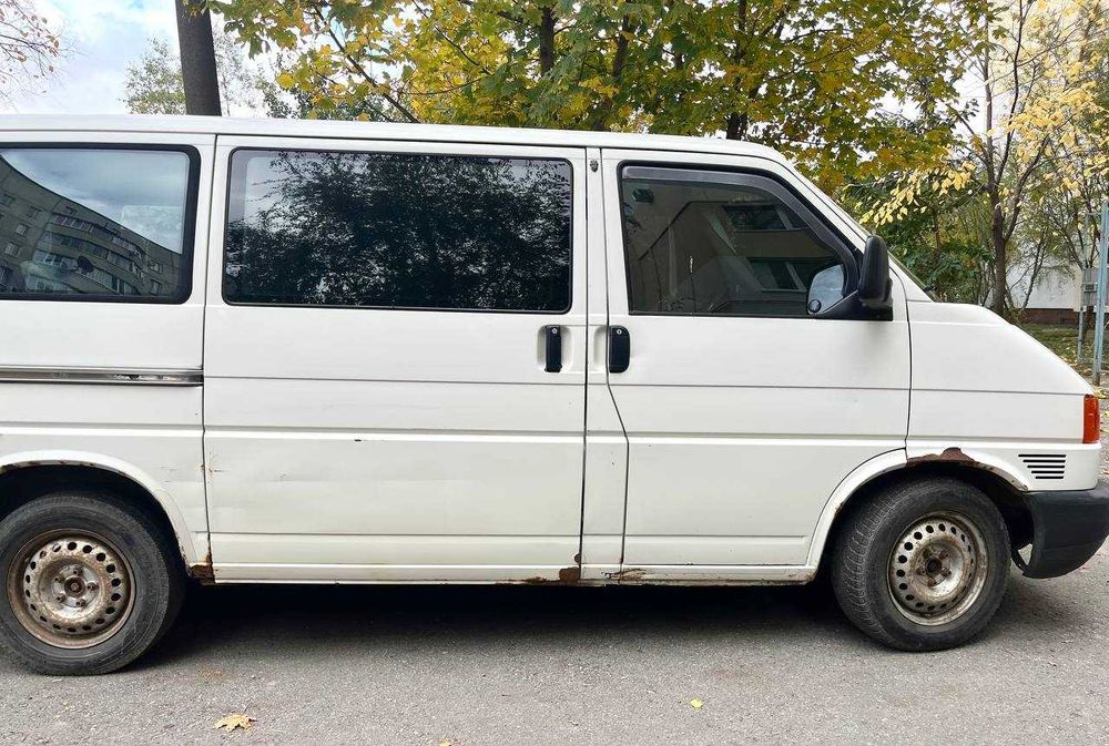 Продам Volkswagen Transporter грузопассажирский