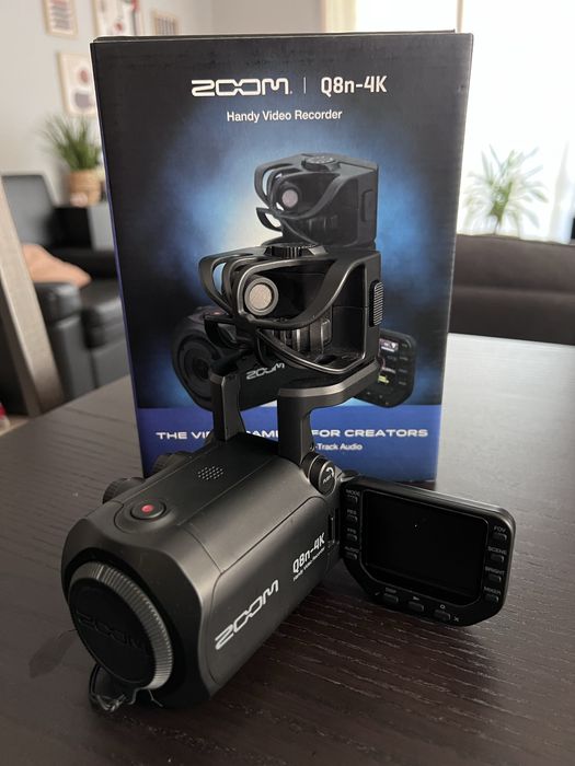 Camera de Video ZOOM Q8n-4K