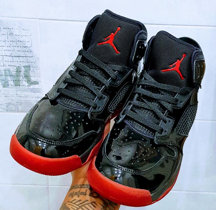 Кроссовки jordan mars 270