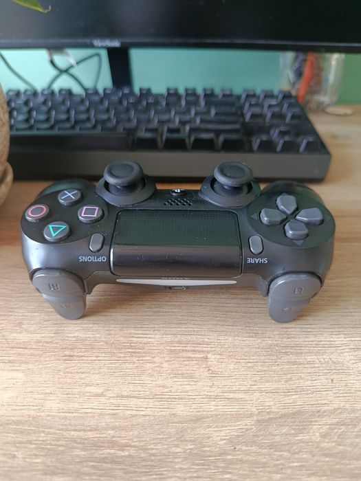 Pad do ps4 / dualshock 4