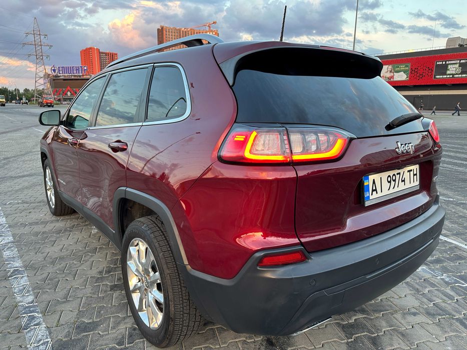 jeep cherokee продаж