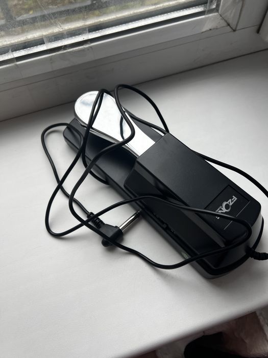 Сустейн/педаль для фортепіано