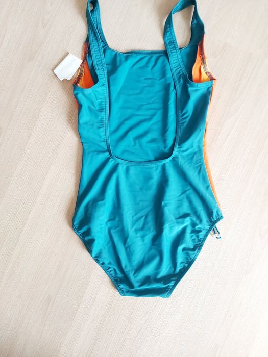 Fato de banho desportivo verde