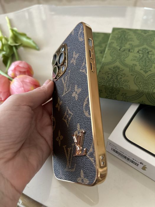 Брендовий шикарний чохол для iphone 15 pro max