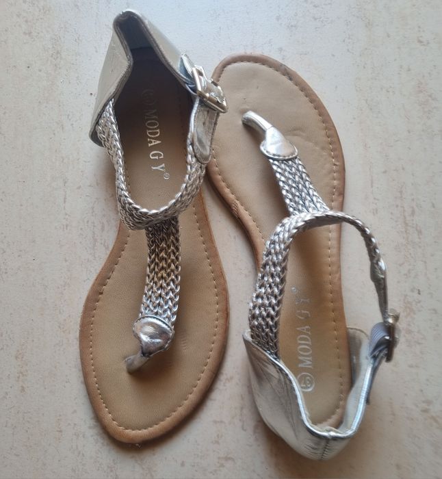 Sandálias Prateadas