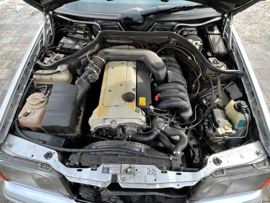 Mercedes-Benz W124 2.8 benzyna 193km