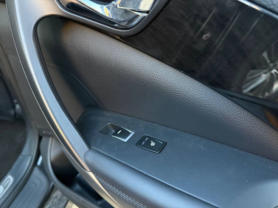 Продам/ОБМЕНЯЮ Huyndai Grandeur 2015 газ