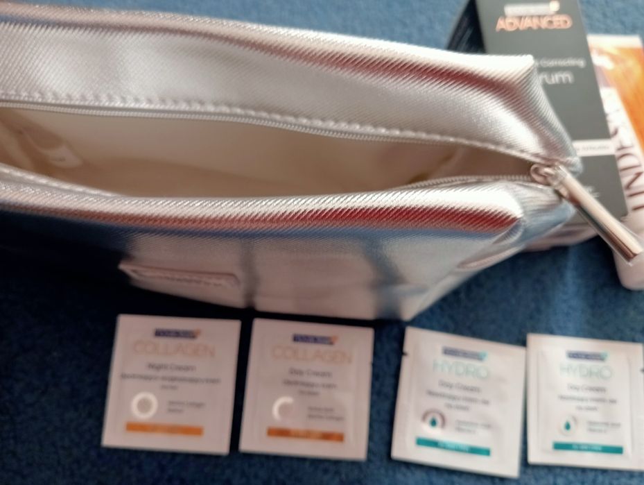 Kosmetyczka +próbki