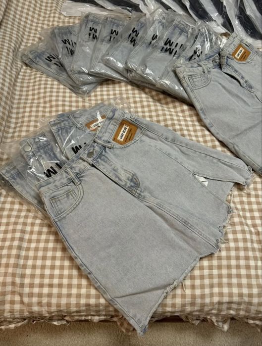 Джинсова спідниця міні з розрізом· Light Blue Denim