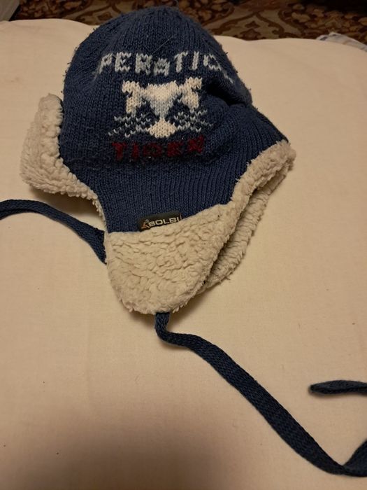 Детская теплая шапочка на зиму