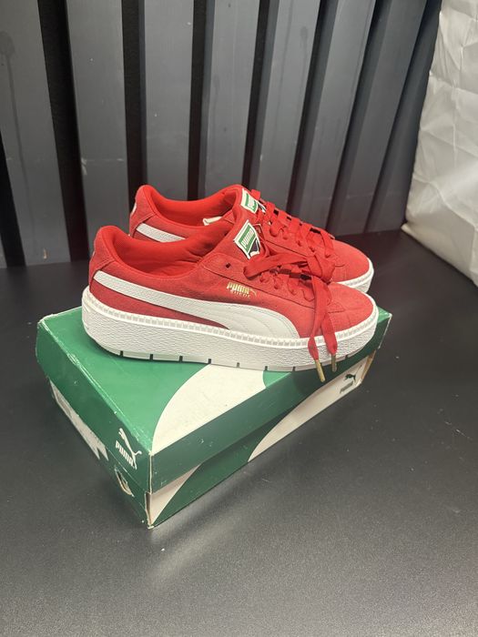 Продам нові жіночі  оригінальні кеди Puma , розмір 40,5 ( стелька 26) . Дуже стильні , на високій підошві