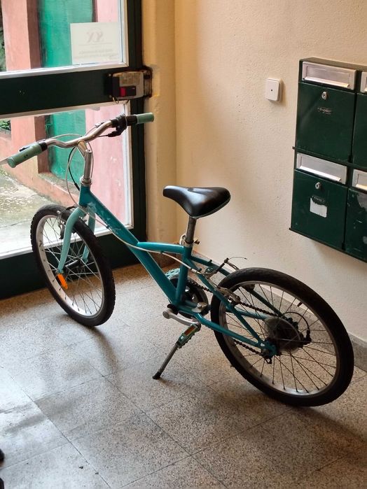 Bicicleta b-twin criança apartir dos 6anos