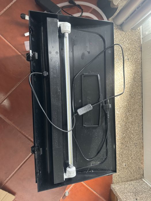 Aquário 60L completo