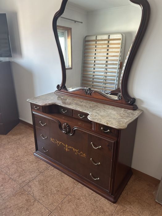 Conjunto Quarto em Mogno