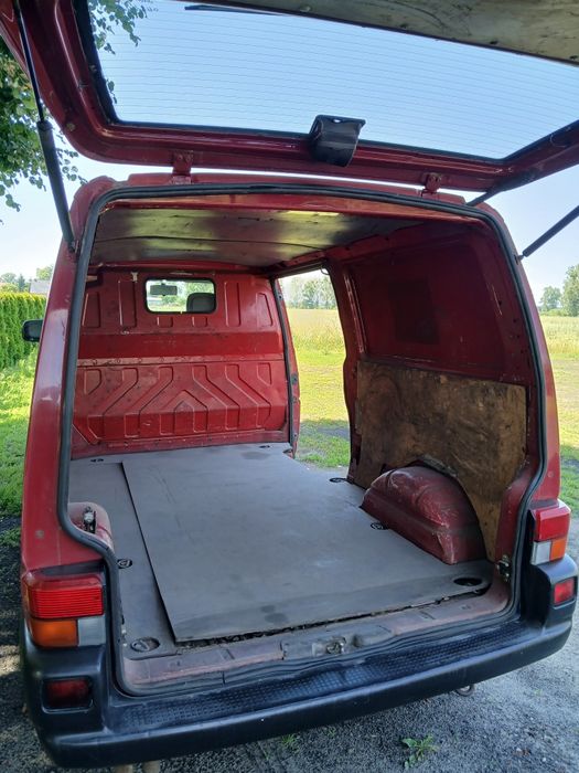 Volkswagen Transporter T4 blaszak, long 2.4 diesel. Nowe OC na rok!!