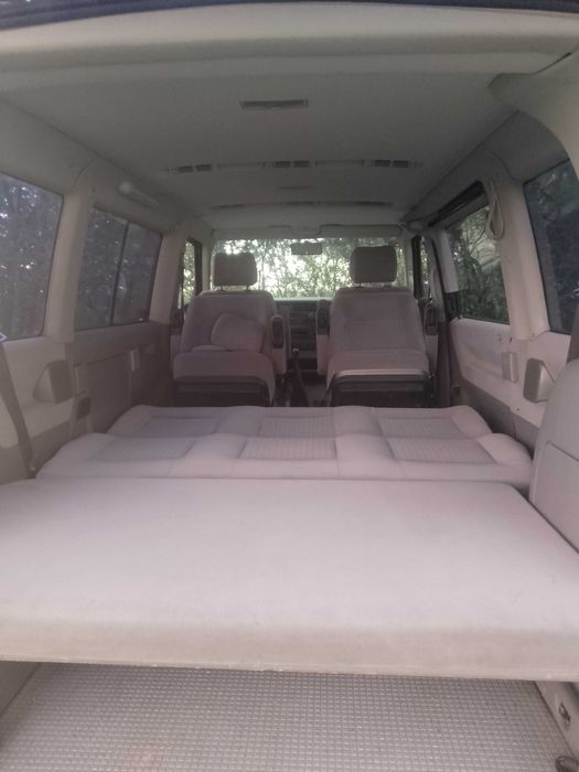 T4 WV Multivan Webasto 2x climatronik Łóżko Stolik kamper 7os