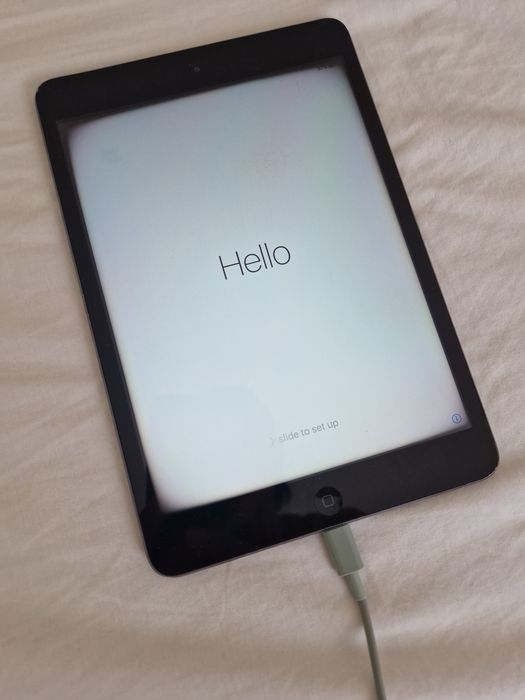 iPad Mini 1 (A1432) 32 GB Wi-Fi – Cinzento Espacial (Space Gray)