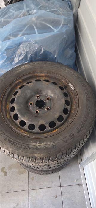 Koła zimowe 120x5  215/60R16 Dunlop