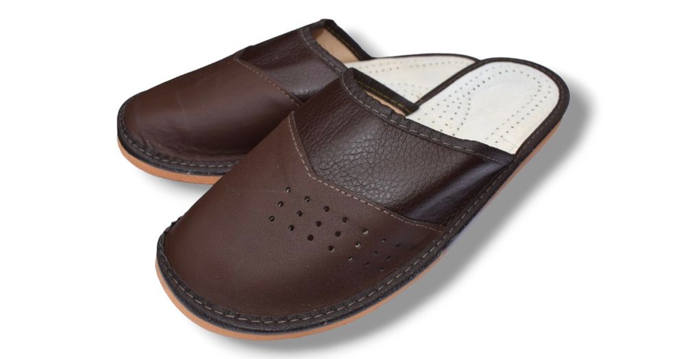 Тапки шкіряні, виробництво Польща.