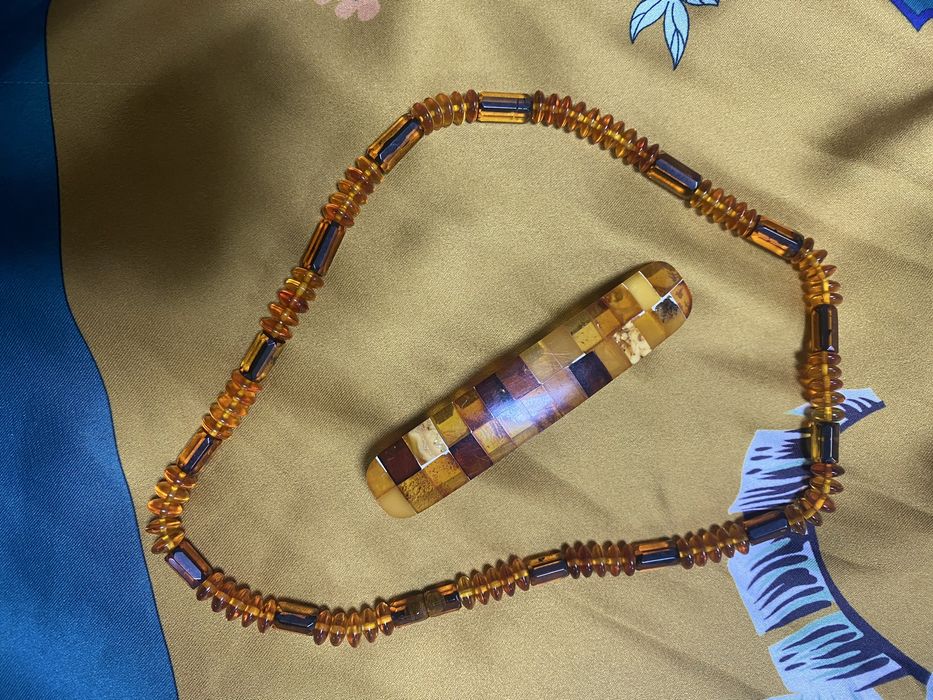 Набір бурштинові буси і заколка