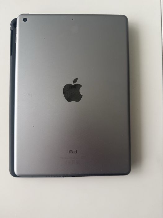 Sprzedam Ipad 6 generacji 9.7