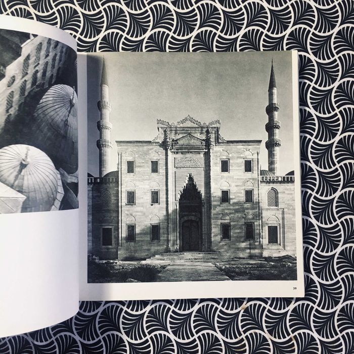 Architecture of the World: Ottoman Turkey - Ulya Vogt-Goknil