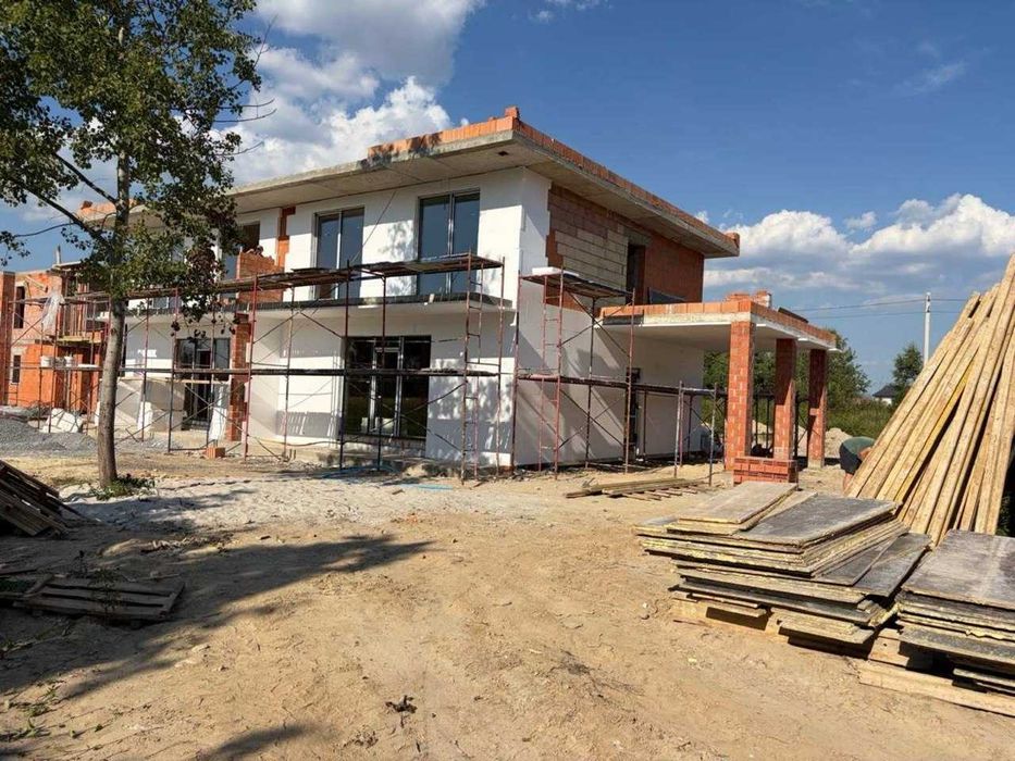 Продаж котеджів с. Скнилів